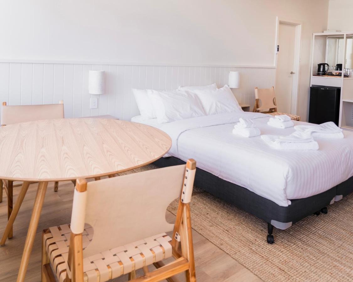 Port Broughton Hotel Екстериор снимка