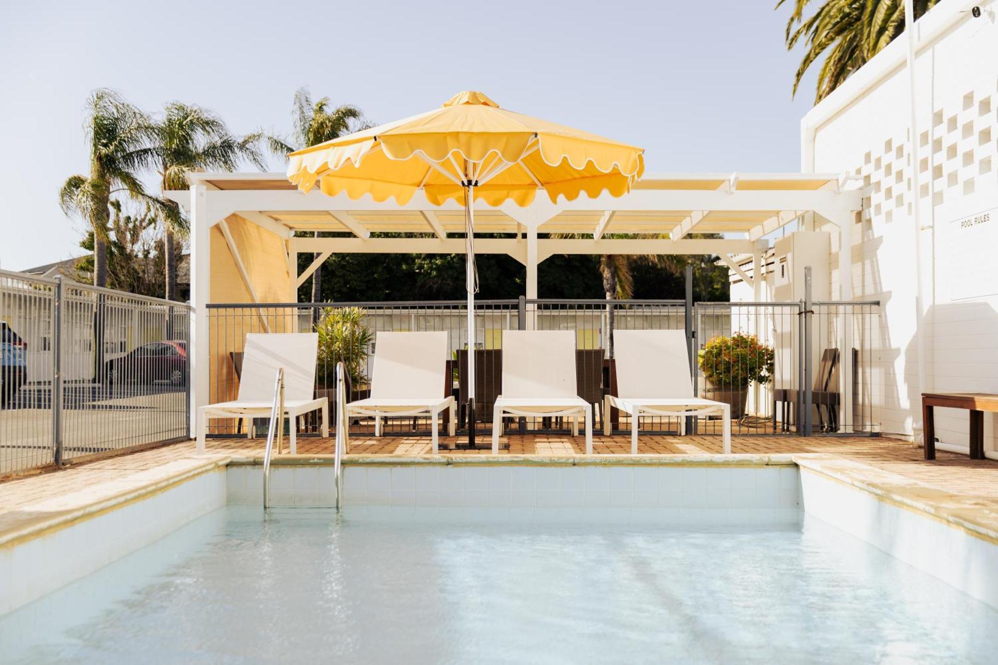 Port Broughton Hotel Екстериор снимка